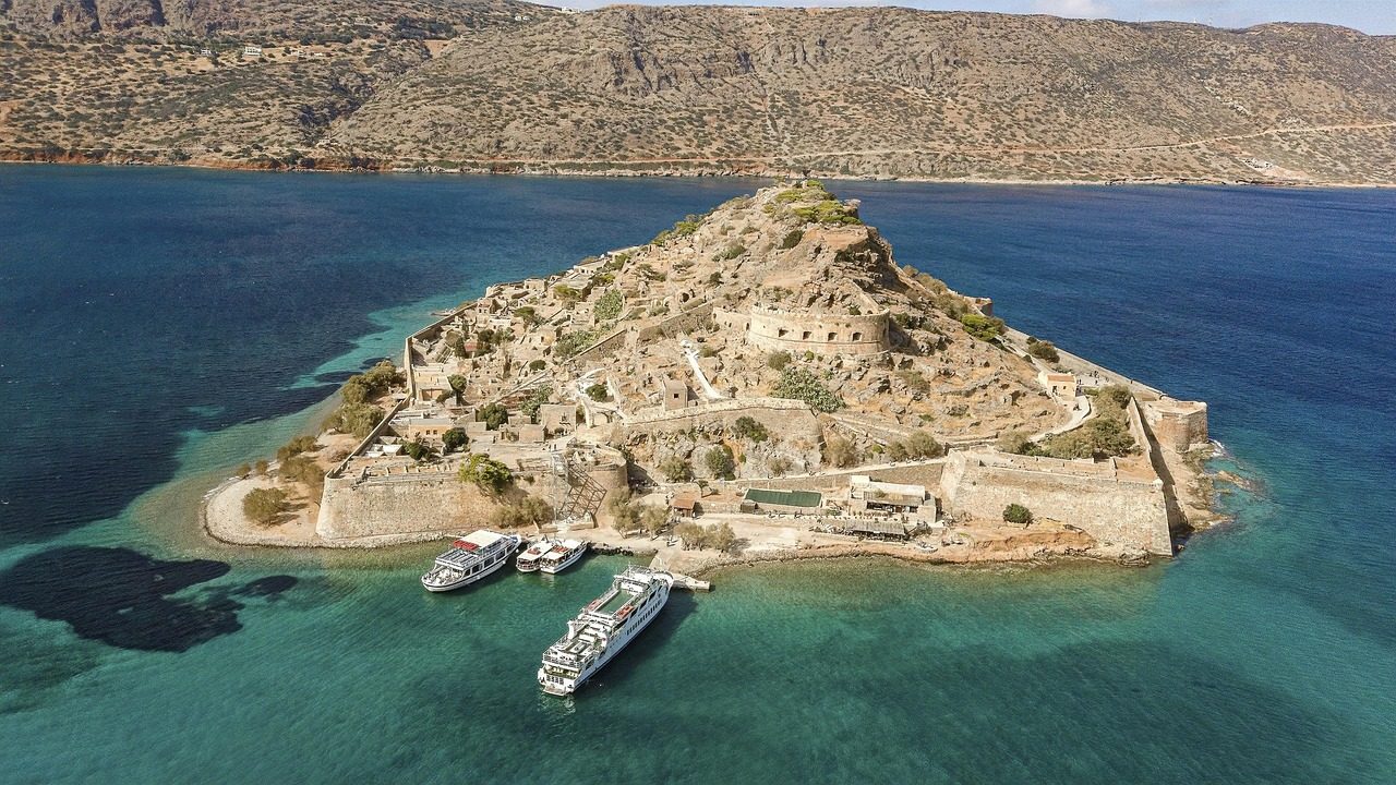 spinalonga-4743717_1280.jpg