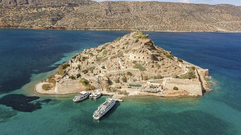spinalonga-4743717_1280.jpg